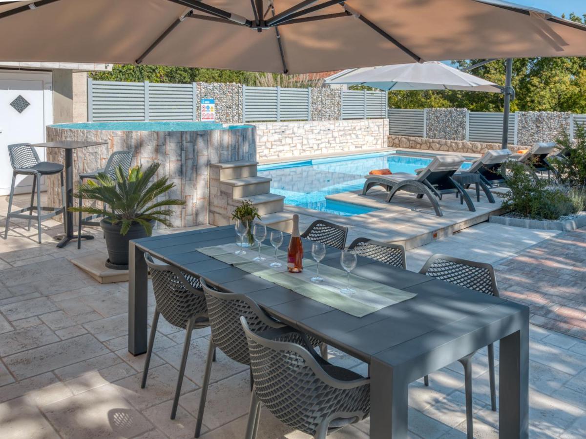 Holiday Home Lavendel - Mlk159 By Interhome Dobrinj Exterior photo